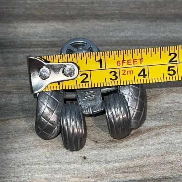 Ultra craft brooch woman’s large tractor farm life pewter look vintage signed - Picture 2 of 6